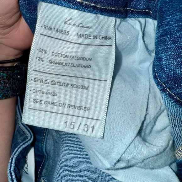 KanCan Flare Jeans With Frayed Hem, Size 15/31 - Picture 5 of 5